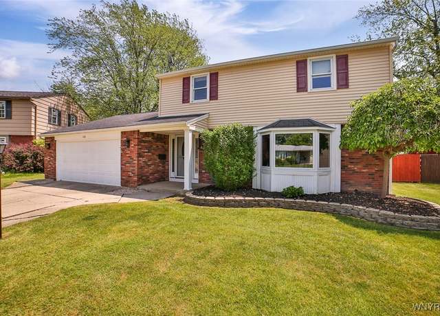 Property at 126 Chateau Ct, Cheektowaga, NY 14043, 4 beds, 1.5 baths