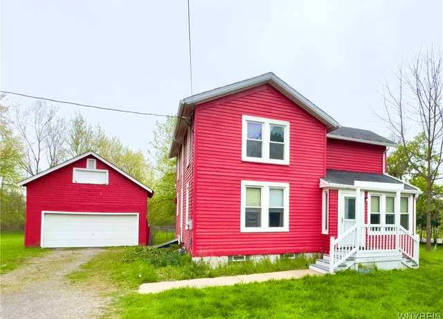 Property at 6723 Akron Rd, Lockport-town, NY 14094, 6 beds, 1 bath