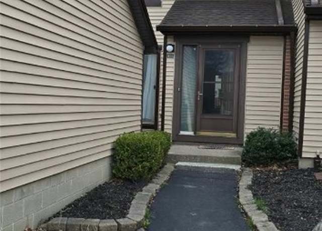 Property at 905 Charlesgate Cir, Amherst, NY 14051, 2 beds, 1.5 baths