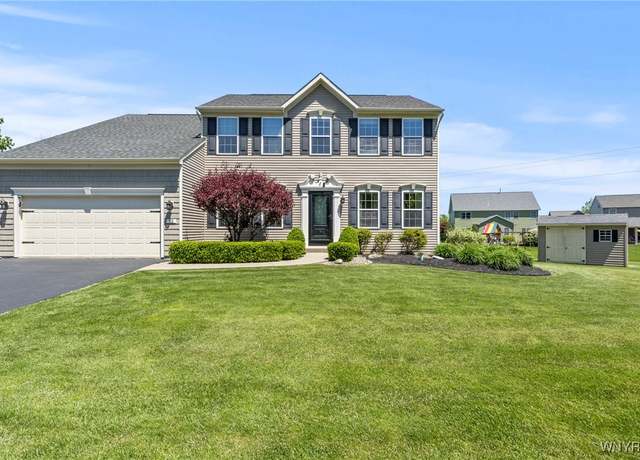Property at 52 Apple Blossom Blvd, Lancaster, NY 14086, 5 beds, 3 baths