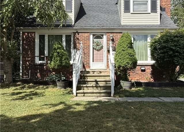 Property at 36 Ravenswood Ter, Cheektowaga, NY 14225, 3 beds, 1 bath