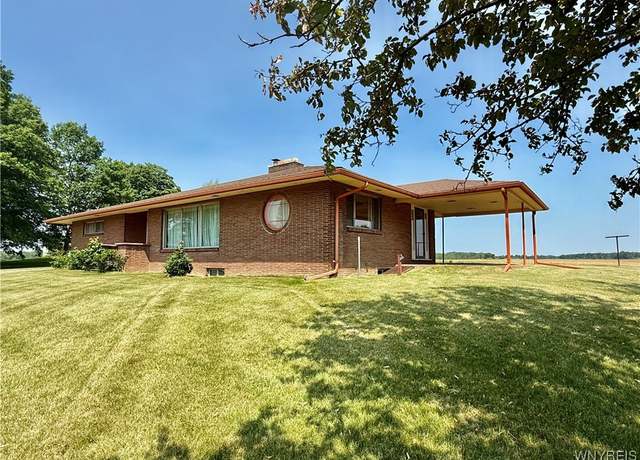 Property at 9091 Creek Rd, Batavia, NY 14020, 3 beds, 1 bath