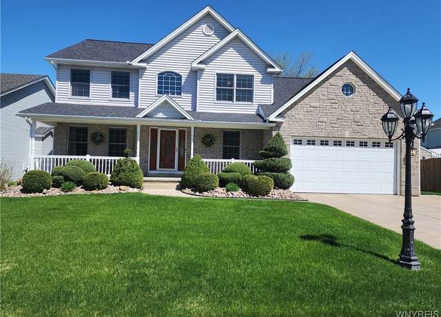 Property at 8 Dennybrooke Ln, West Seneca, NY 14224, 4 beds, 2.5 baths