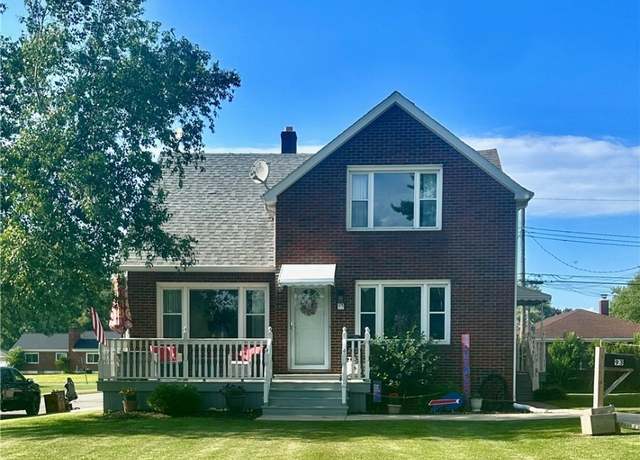 Property at 93 Century Drive Dr, West Seneca, NY 14224, 4 beds, 2 baths