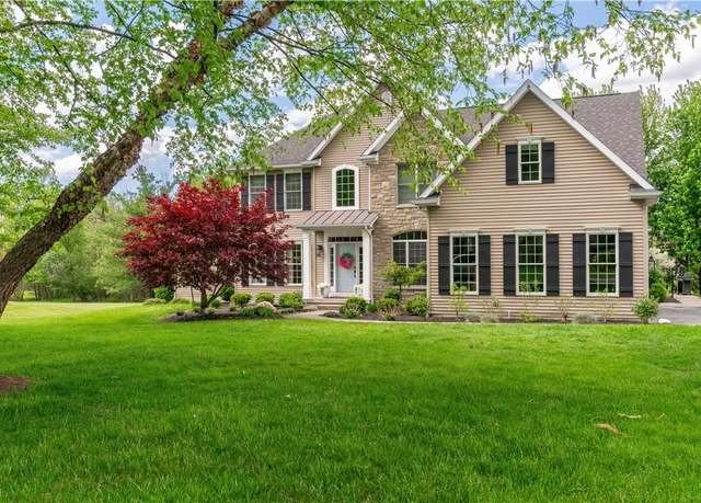 Property at 20 Woodthrush Trl, Orchard Park, NY 14127, 4 beds, 3.5 baths