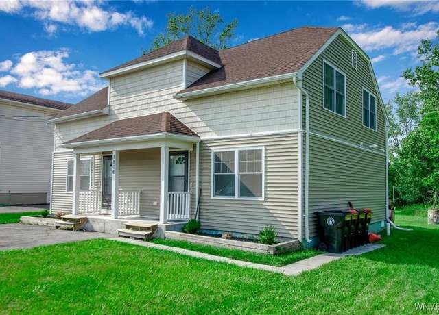 Property at 1806 Como Park Blvd, Lancaster, NY 14086, 4 beds, 3 baths