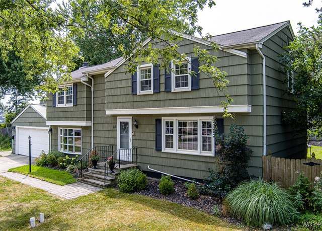 Property at 16 N Lawn Ct, Tonawanda, NY 14150, 4 beds, 2.5 baths