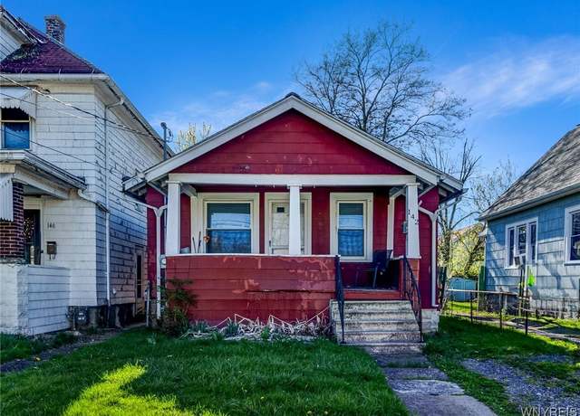 Property at 142 72nd St, Niagara Falls, NY 14304, 2 beds, 1 bath