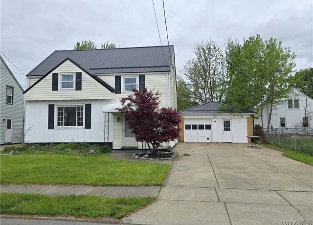 Property at 56 Gibbons St, Lackawanna, NY 14218, 3 beds, 1 bath