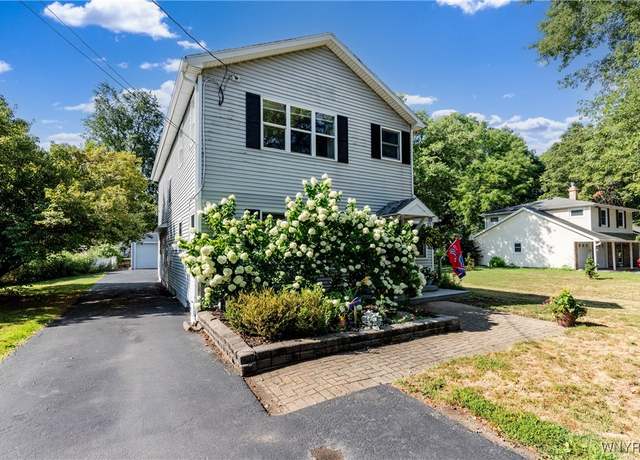 Property at 6731 Webster Rd, Orchard Park, NY 14127, 5 beds, 3 baths
