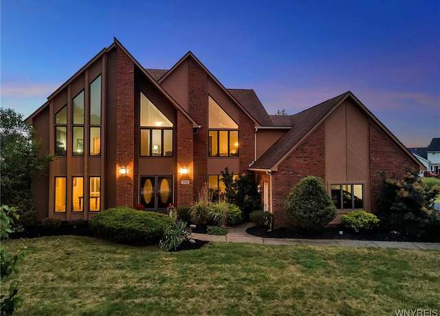 Property at 5553 Hidden Pines Ct, Clarence, NY 14221, 5 beds, 2.5 baths
