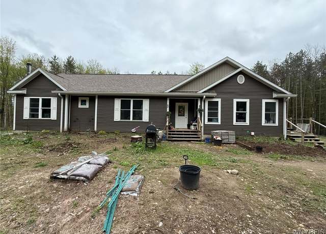 Property at 54 Tubbs Rd, Mexico, NY 13114, 3 beds, 2 baths