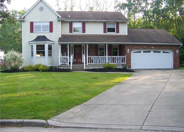Property at 31 Roundwood Ct, Amherst, NY 14228, 4 beds, 1.5 baths