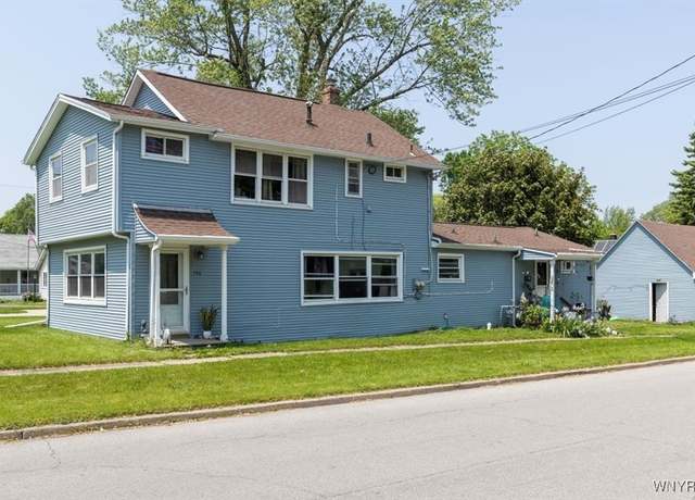 Property at 596 Longmeadow Rd, Amherst, NY 14226, 4 beds, 2 baths