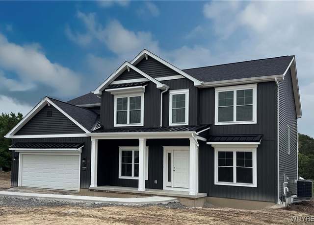 Property at 130 Sandywood Cir, Grand Island, NY 14072, 4 beds, 2.5 baths