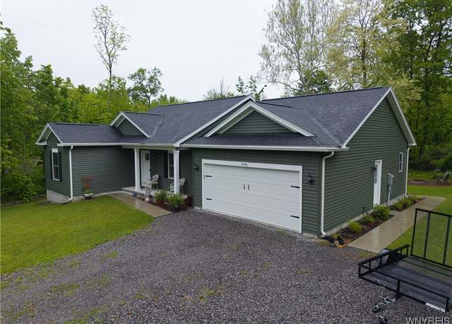 Property at 8484 Laura Ln, Richmond, NY 14471, 3 beds, 2 baths
