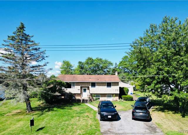 Property at 6082 Townline Rd, Wheatfield, NY 14094, 4 beds, 1.5 baths