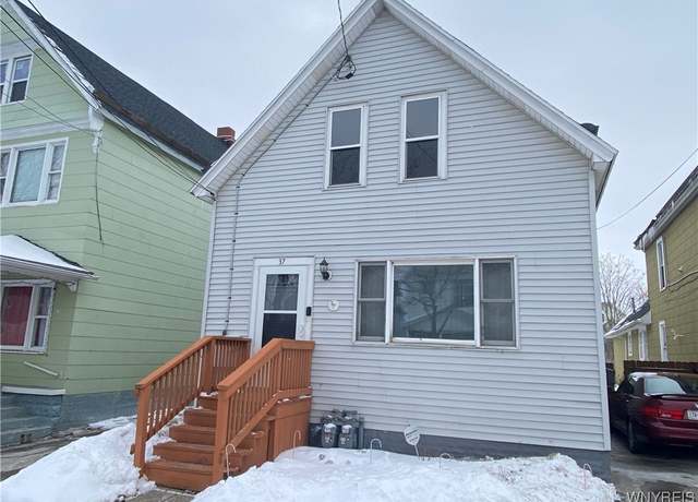 Property at 37 Jones St, Buffalo, NY 14206, 5 beds, 2 baths