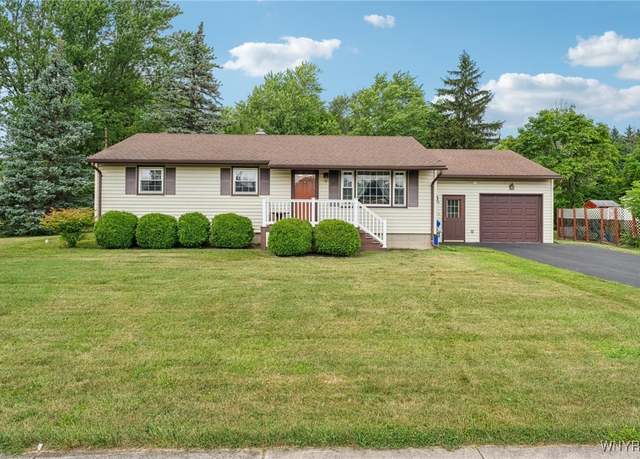 Property at 2873 Tallman St, Lewiston, NY 14132, 3 beds, 1.5 baths