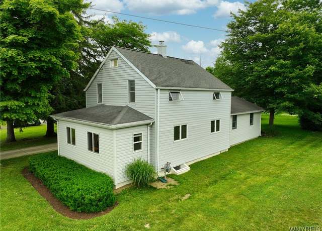 Property at 7039 Versailles Rd, Eden, NY 14047, 3 beds, 1.5 baths