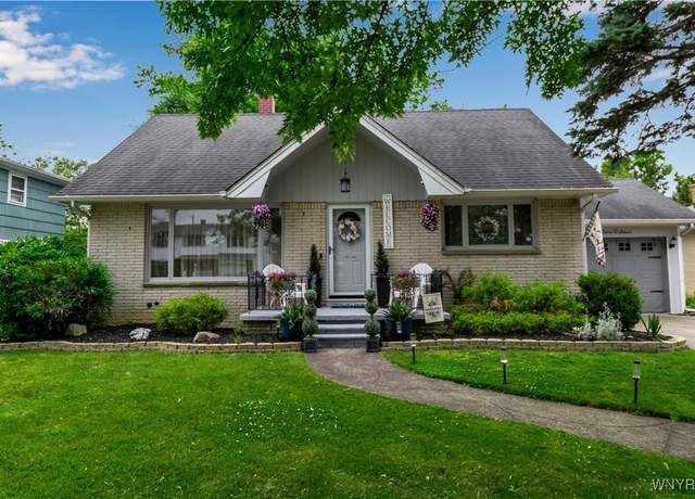 Property at 204 French Lea Rd, West Seneca, NY 14224, 4 beds, 2 baths