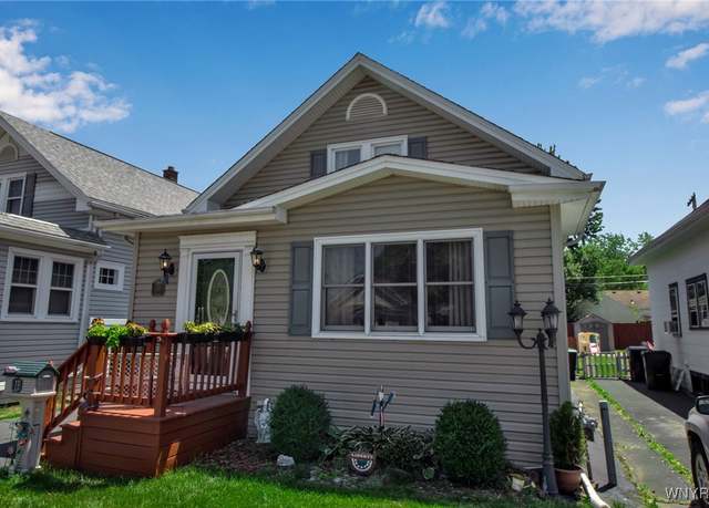 Property at 338 Kinsey Ave, Tonawanda-town, NY 14217, 3 beds, 2.5 baths