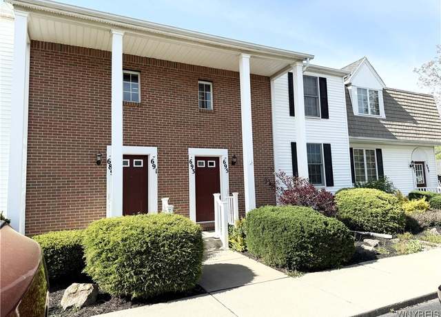 Property at 695 Sattle Dr, Lewiston, NY 14174, 2 beds, 2 baths