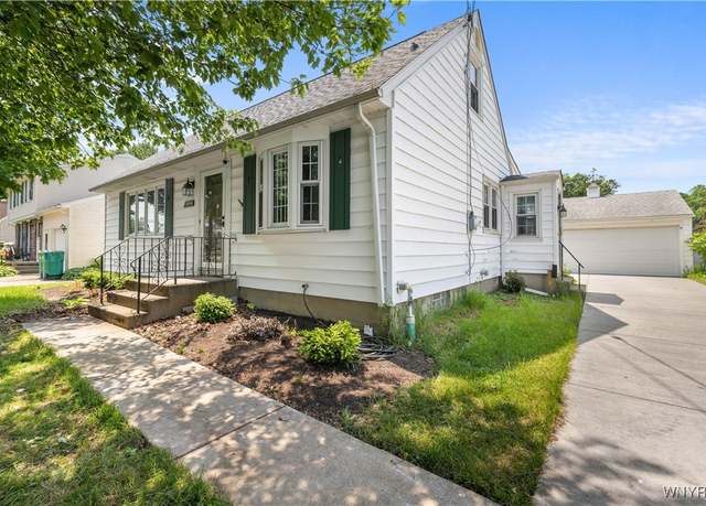 Property at 3694 Blair Ct, Hamburg, NY 14219, 3 beds, 1.5 baths