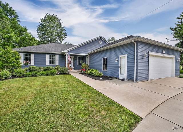 Property at 125 Stahl Rd, Amherst, NY 14068, 3 beds, 2 baths