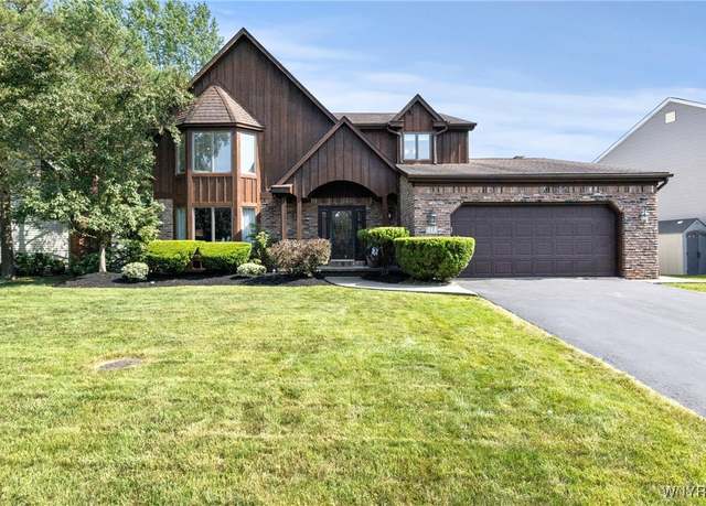 Property at 13 Thames Ct, Amherst, NY 14221, 4 beds, 2.5 baths