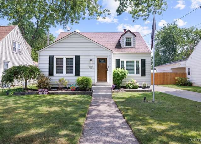 Property at 207 68th St, Niagara Falls, NY 14304, 3 beds, 2 baths