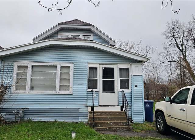 Property at 16 Burlington Ave, Buffalo, NY 14215, 3 beds, 1 bath