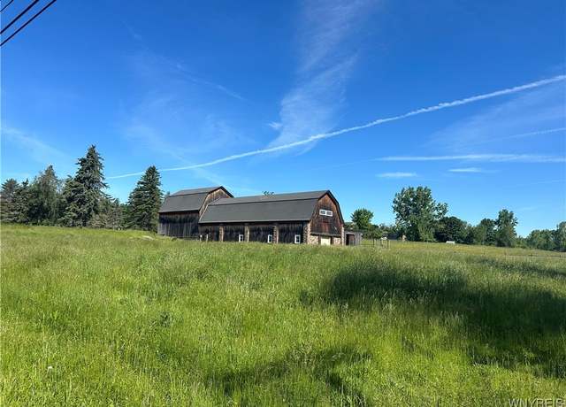 Property at 976 Davis Rd, Aurora, NY 14052
