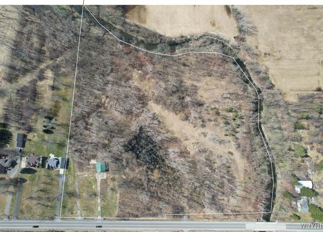 Property at 620 Pavement Rd, Lancaster, NY 14086