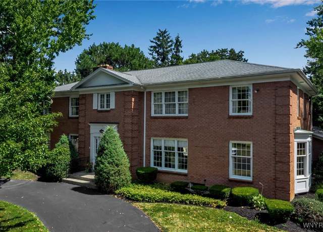 Property at 137 Nottingham Ter, Buffalo, NY 14216, 5 beds, 4.5 baths