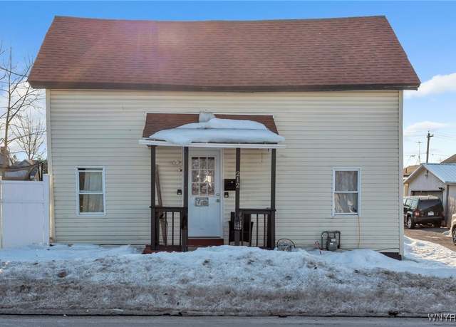 Property at 212 Lawrence St, Rome-inside, NY 13440, 3 beds, 1.5 baths