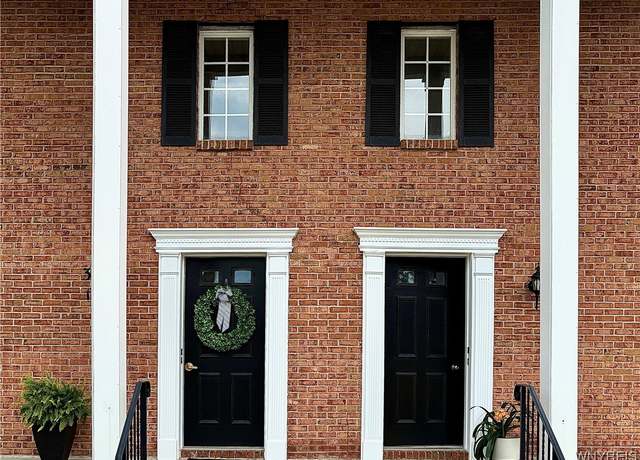 Property at 5 Tralee Ter, Amherst, NY 14051, 2 beds, 2 baths