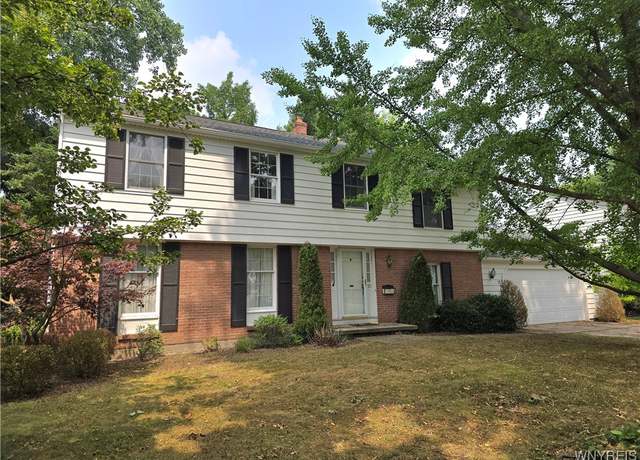 Property at 22 Candlewood Ln, Amherst, NY 14221, 4 beds, 2.5 baths