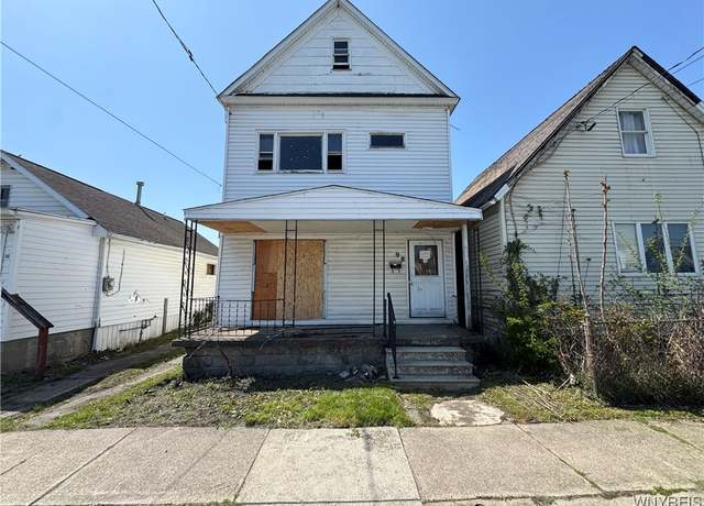 Property at 98 Tennessee St, Buffalo, NY 14204, 3 beds, 1 bath