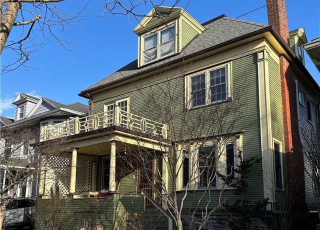 Property at 19 Saint James Pl, Buffalo, NY 14222, 3 beds, 1.5 baths