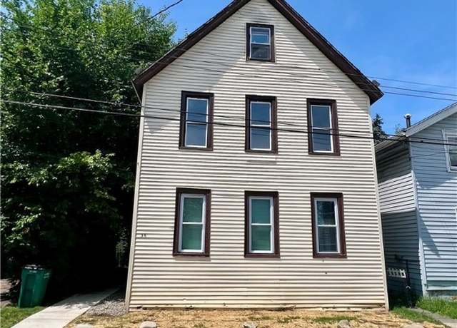 Property at 36 Hoffman Pl, Buffalo, NY 14207, 8 beds, 4 baths