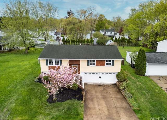 Property at 199 Heather Hill Dr, West Seneca, NY 14224, 3 beds, 2 baths