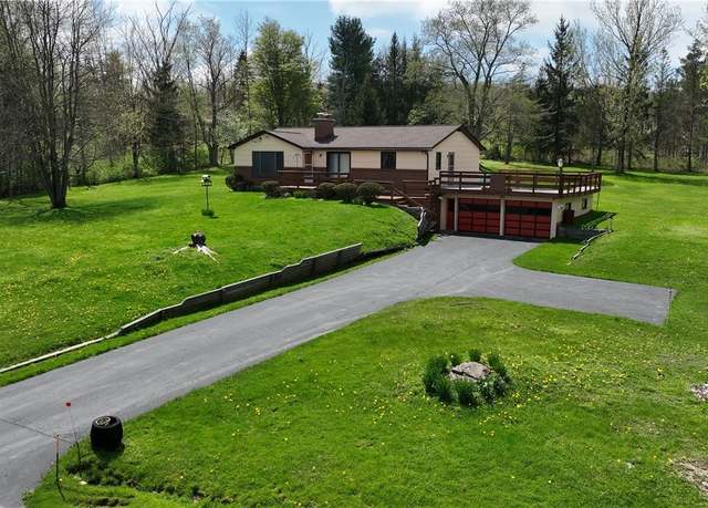 Property at 9856 Emerling Rd, Boston, NY 14025, 3 beds, 1.5 baths