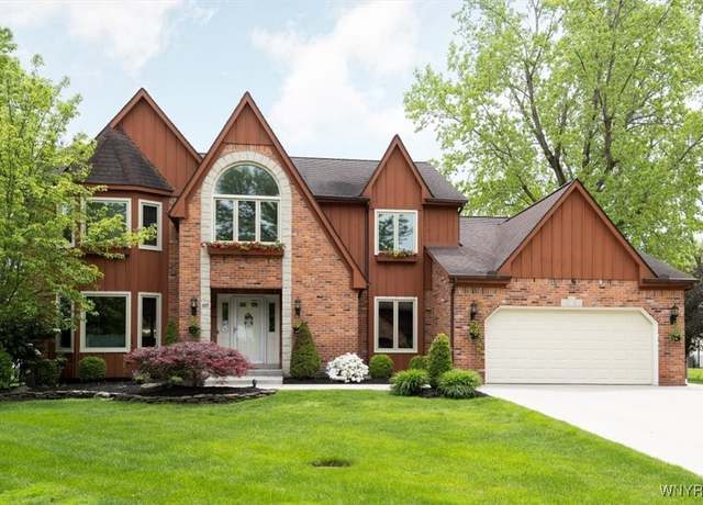 Property at 107 Blue Heron Ct, Amherst, NY 14051, 4 beds, 2.5 baths