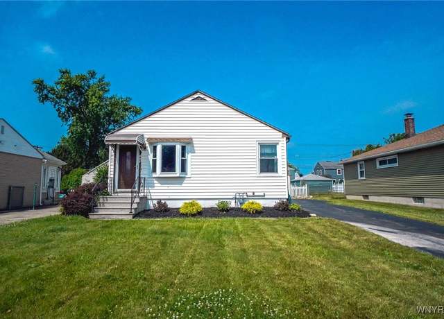 Property at 173 Tampa Dr, West Seneca, NY 14220, 3 beds, 1.5 baths