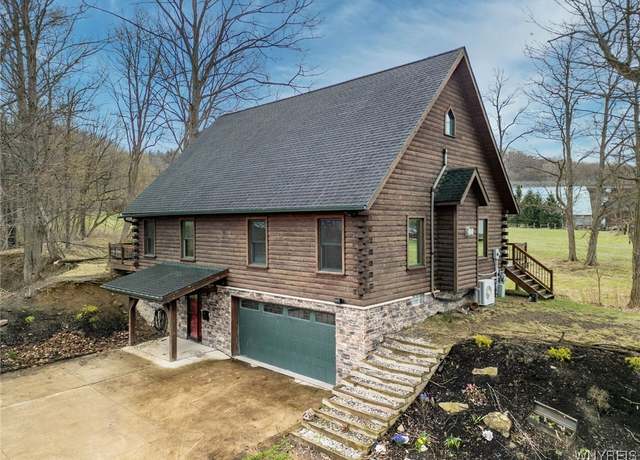 Property at 750 Olean Rd, Aurora, NY 14052, 3 beds, 2.5 baths