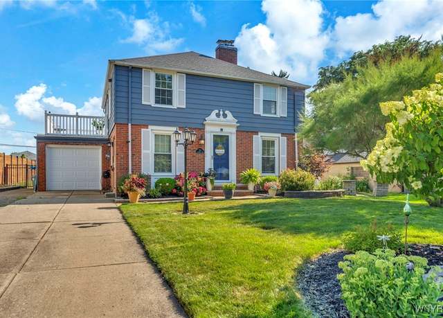 Property at 171 Woodcrest Blvd, Tonawanda, NY 14223, 4 beds, 1.5 baths