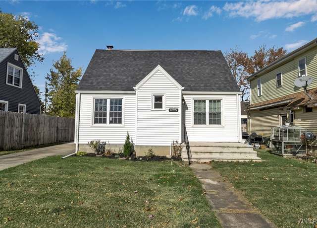 Property at 1825 Huth Rd, Grand Island, NY 14072, 3 beds, 1 bath