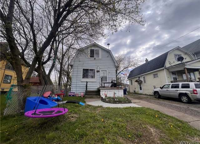 Property at 417 Hyde Park Blvd, Niagara Falls, NY 14303, 2 beds, 1 bath