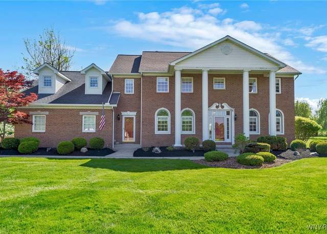 Property at 5455 Shadyside Dr, Clarence, NY 14031, 4 beds, 3 baths